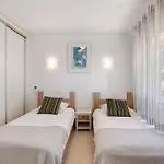 Townhouse Ramas ואלה דה לובו