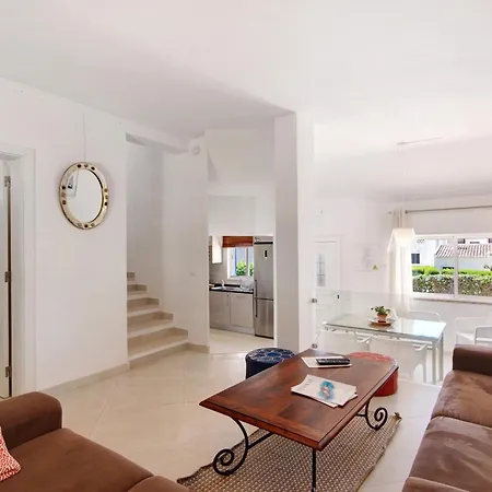 بيت للعطل Townhouse Ramas